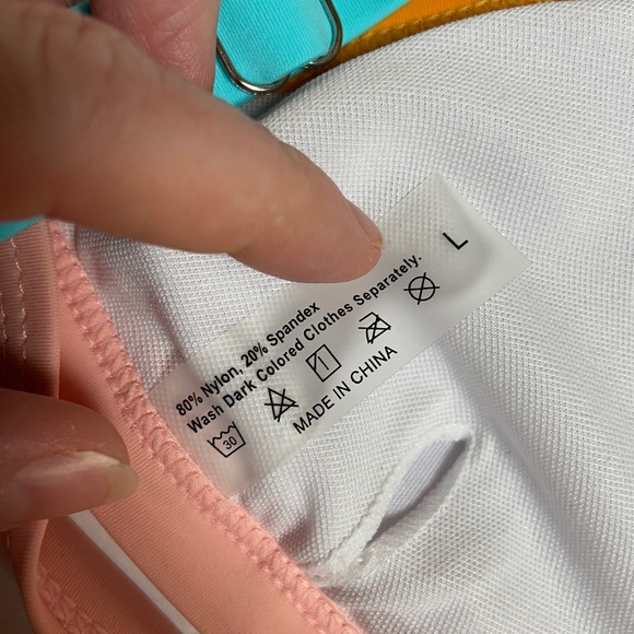 Color Block Bikini - Picture 3 of 3